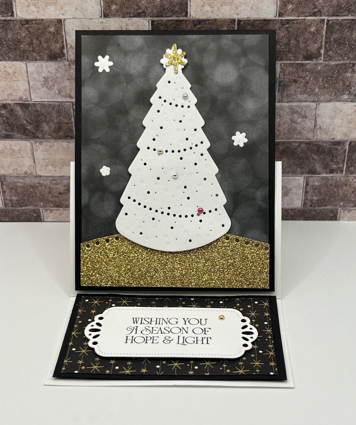 Shining Christmas Tree Easel Card